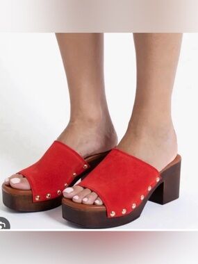 Penelope Chilvers Arusha Suede Mule sandals in red like new